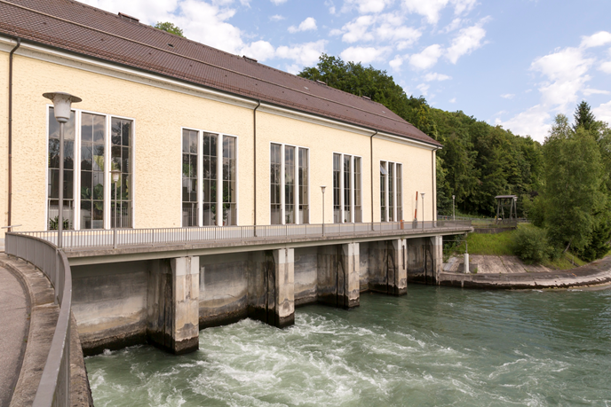 WACKER BURGHAUSEN (TURBINENREGLER)
